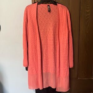 Marlawynee cardigan sweater in salmon. Size Small